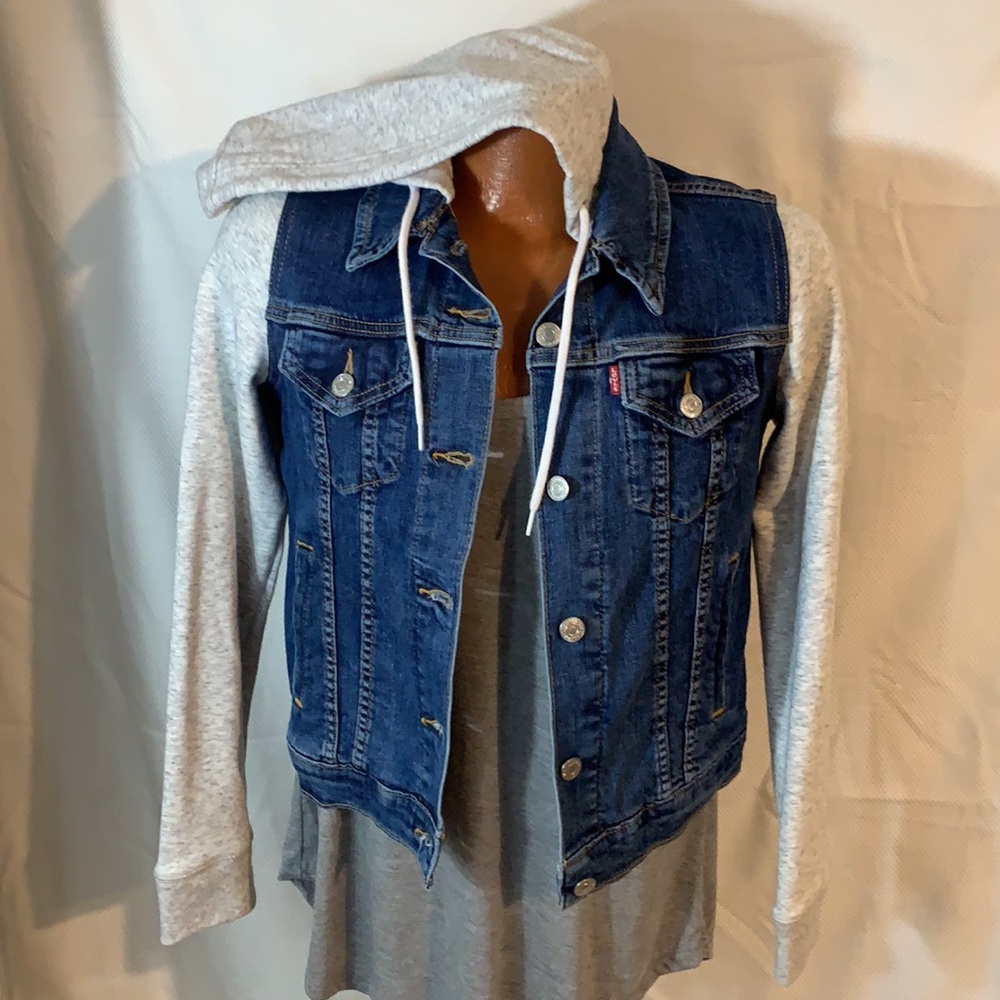 NWT Levis Original Hybrid Trucker Jean Denim Jacket Womens Size Medium - Picture 1 of 15